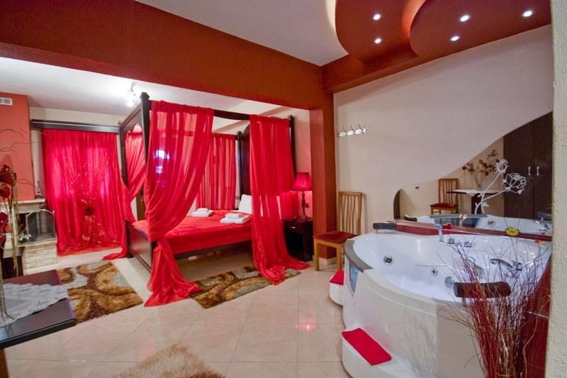 Neraides Hotel กาโต ลูตรากี ภายนอก รูปภาพ